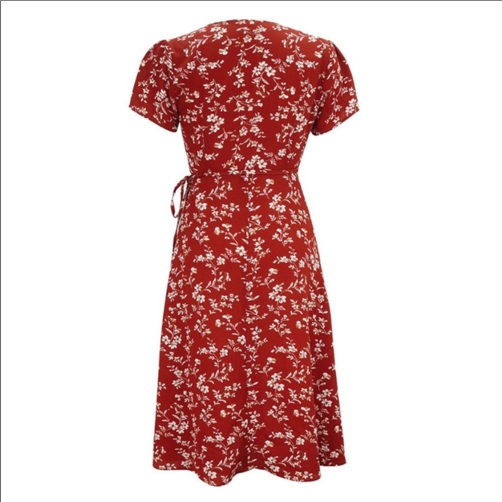 Dress - Picture 3 of 3